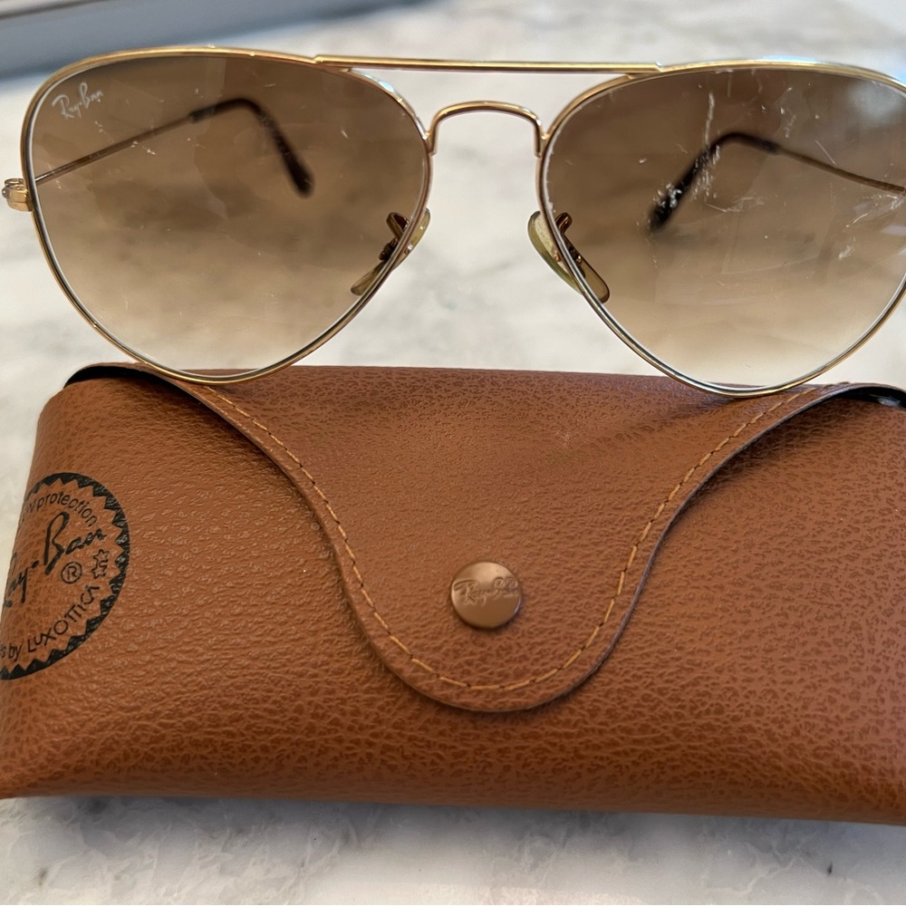 Ray ban aviator sunglasses